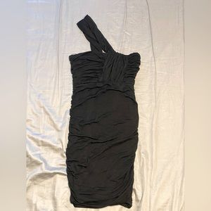 Super cute, one should black little black dress